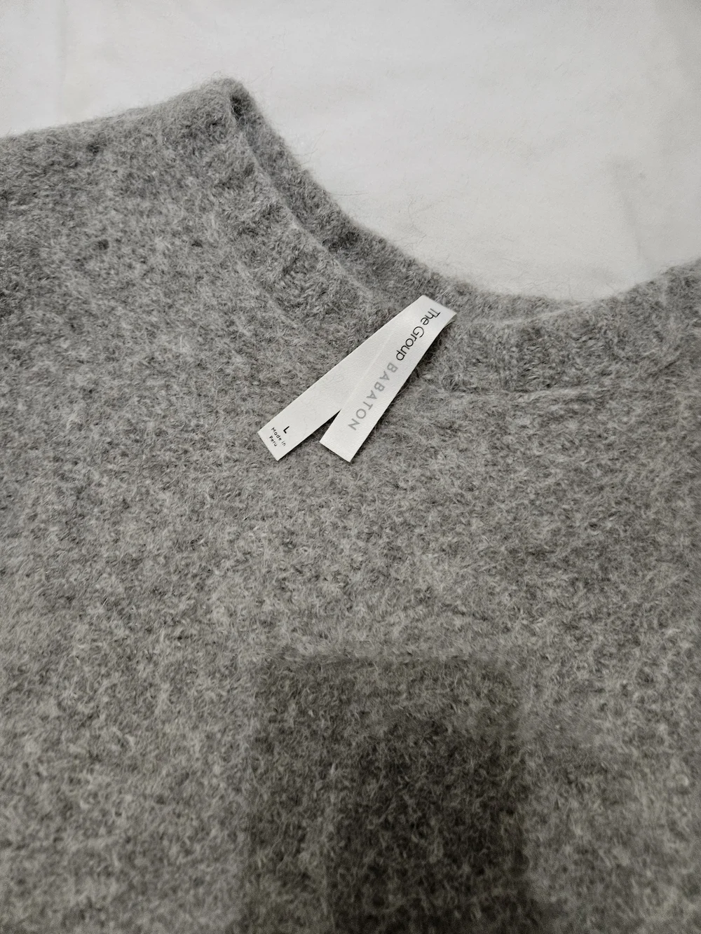 The Group by Babaton Aritzia 100% Alpaca Cropped Grey Knit Sweater Size L
